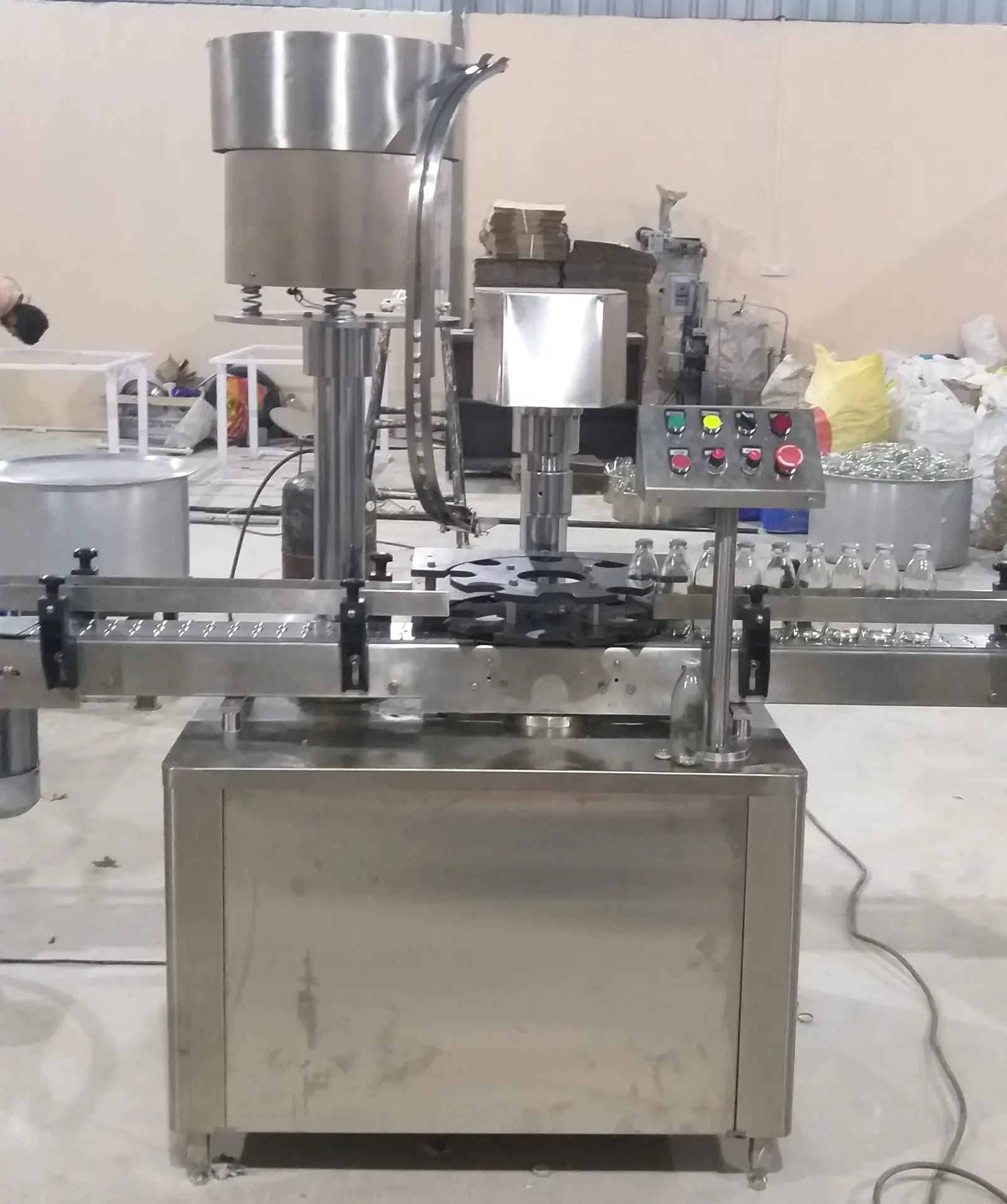 Automatic Bottle Capping Machine