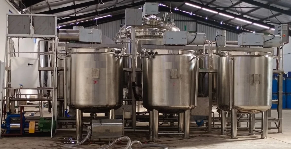 Aluminum Capping Machine-EPM40 3 Liquid Manufacturing Plant