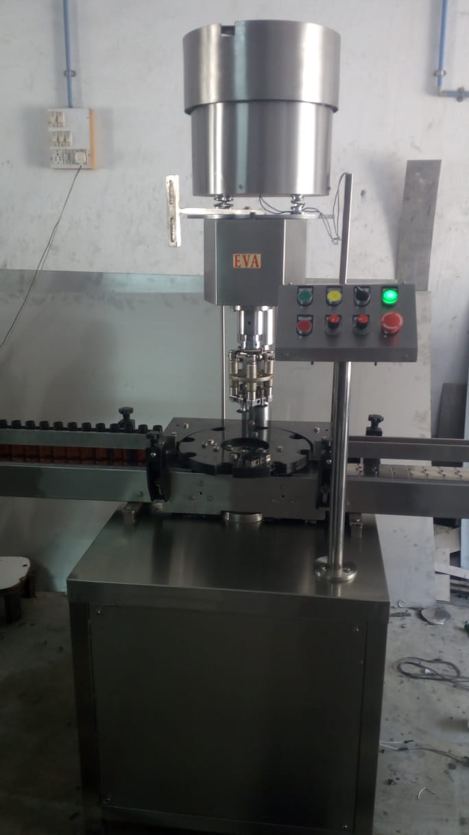 Automatic Sunflower Oil Filling Machine 13 Automatic single head capping machine